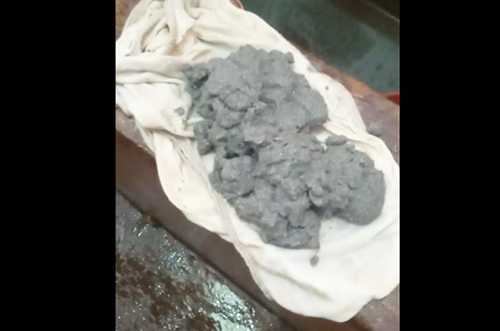 Masyarakat Belawan Kesal Air PDAM Tirtanadi Keluar Lumpur Berbau