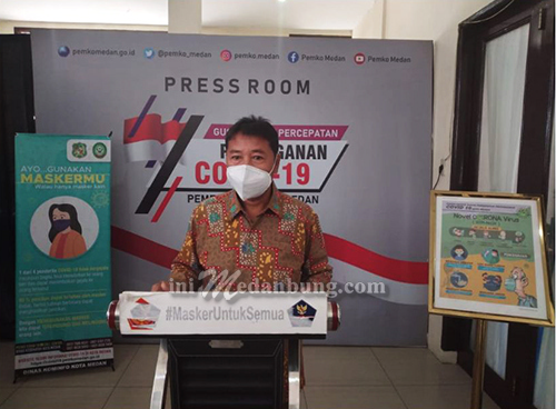 Disiplin 3M dan Semprot Disinfektan Ruangan Cara Ampuh Penanganan Covid-19