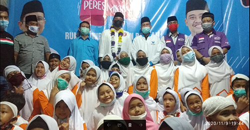 Seratusan Santri dan Santriwati Sambut Kedatangan Bobby Resmikan RQMB