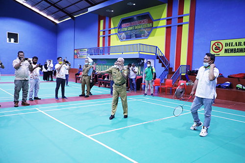 Surya Buka Kejurkab Bulutangkis Piala Bupati