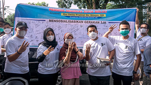 Sosialisasikan Gerakan 3 JA, Anggota DPR RI Bagikan Masker di Binjai