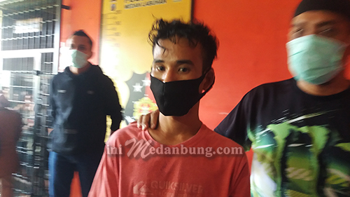 Pengusaha Papan Bunga Tewas Ditikam Tetangga