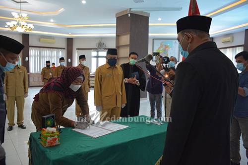 12 Pejabat Eselon III dan IV Pemkab Langkat Dilantik