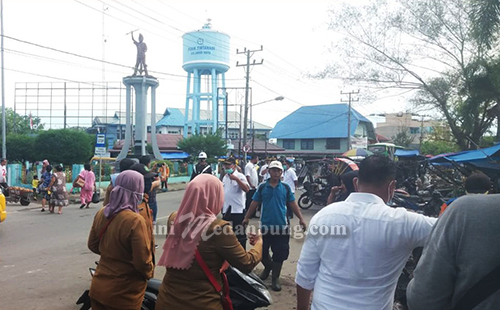 Muspika Plus Belawan Tertibkan Pedagang Kaki Lima