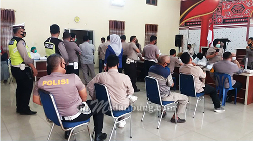 Dua Ratus Personil Polres Pelabuhan Belawan Divaksin Covod-19