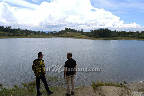 Musa Rajekshah Ajak Masyarakat Lestarikan Danau Aek Natonang dan Danau Sidihoni