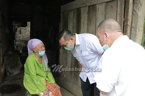 Dinas PKPPR Bedah Rumah Nek Sarifah