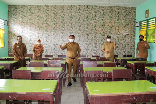 Bupati dan Wabup Sergai Tinjau Pelaksanaan Ujian SMP