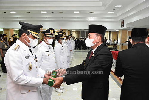 Lantik Delapan Kepala Daerah Hasil Pilkada Serentak, Gubsu Ingatkan Agar Menjauhi Tiga Hal