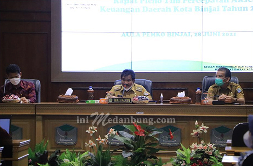 Wali Kota Binjai Buka Rapat Pleno TPAKD Kota Binjai