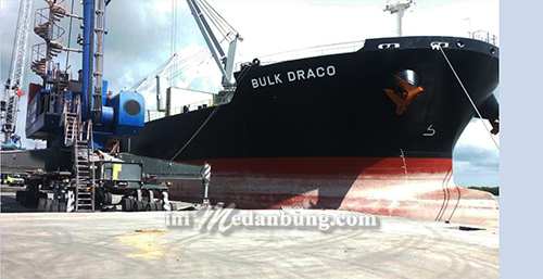 Gula Import Asal India Sebanyak 25500 Ton Dibongkar di Belawan