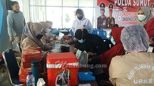 Polres Pelabuhan Belawan Gelar 1750 Vaksin Merdeka