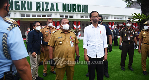 Jokowi: Menejemen Lapangan Kunci Pengendalian COVID-19 di Sumut
