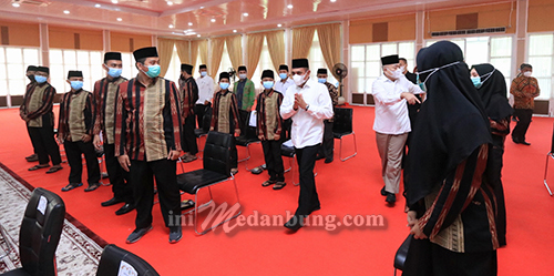 Gubsu Berangkatkan 20 Kafilah Sumut Ikuti STQ XXVI Maluku Utara