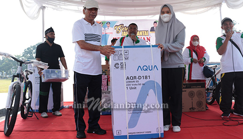 Sekda Binjai, Lepas Gerak Jalan Sehat Kerukunan Hari Amal Bhakti Kemenag ke 76