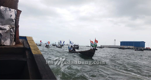 Tak Proleh BBM Subsidi, Ribuan Nelayan Tradisionil Blokir Dermagga Ditpolairud Belawan