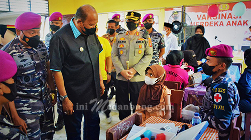 Bupati Langkat Tinjau Vaksinasi Merdeka Anak Usia 6 – 12 Digelar Polres Langkat
