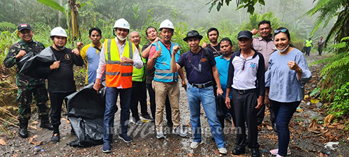 Dirut Perumda Tirtanadi Kabir Bedi Susuri Hutan Sibolangit bersama Tim USU
