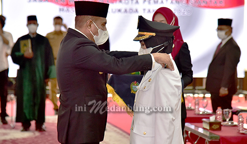 Ingatkan Tugas Pokok Sejahterakan Rakyat, Edy Rahmayadi Lantik Wakil Walikota Pematangsiantar