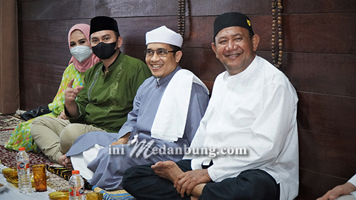 Tuan Guru Babusalam Dukung & Do’akan Afandin Pimpin Langkat