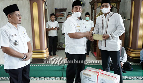 Wakil Bupati Asahan Kunjungi Masjid Syuhada Desa Sipaku Area