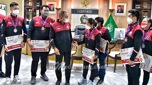 Gubernur Beri Bonus Rp 1 M Atlet Sumut Berprestasi di SEA Games Vietnam