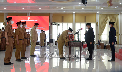 Lantik 344 Kepala SMA Sederajat, Edy Rahmayadi Akan Evaluasi Enam Bulan Sekali