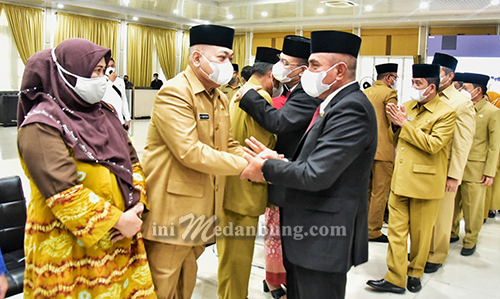 Lantik 11 Kepala OPD, Gubsu Minta Bekerja Profesional