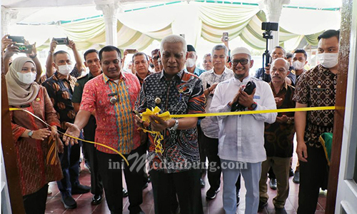 Bupati Asahan Resmikan Ruang Layanan Terpadu, Aplikasi Sipantas dan Taman Bermain Anak Kelurahan Selawan