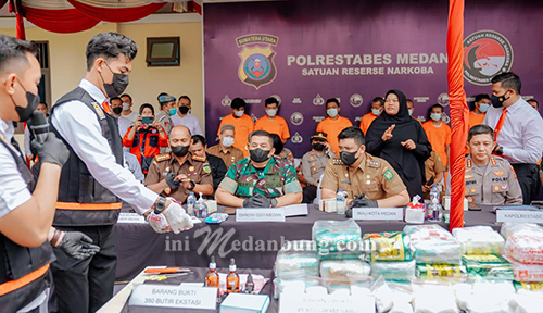 Hadiri Pemusnahan BB Narkoba di Polrestabes Medan, Bobby Ajak Masyarakat Jauhi Narkoba