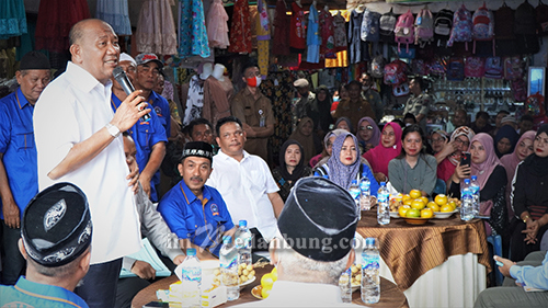 Mengerti Pasar Penyokong Perekonomian Rakyat, Afandin Serius Berikan Perhatian