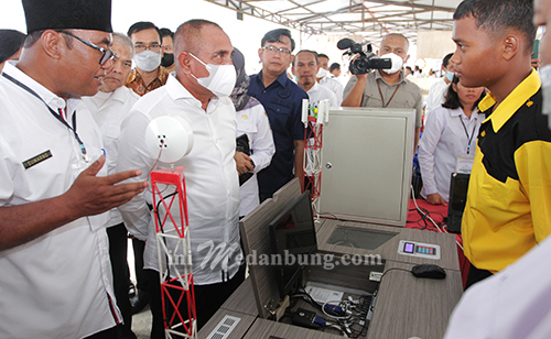 Resmikan Delapan SMK Pusat Keunggulan, Edi: Diharapkan Lahir SDM Unggul di Dunia Industri