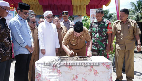 Wakil Bupati Resmikan Musholla At Taufiq Desa Aek Songsongan