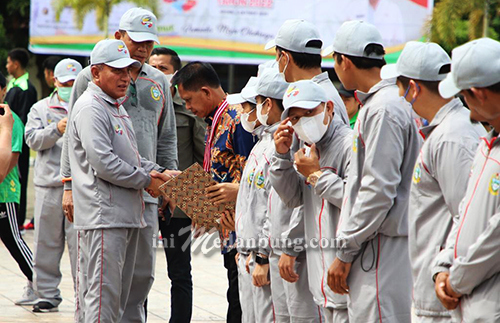 Bobby Nasution Dapat Penghargaan Pembina Olahraga Berprestasi