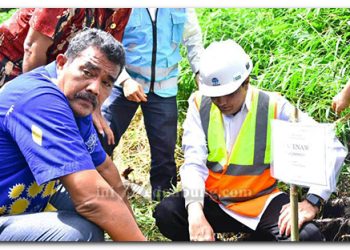 Direksi Tirtanadi bersama Masyarakat Kecamatan Sibolangit Tanam Bibit Pohon Aren