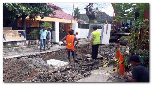 DPRD Medan Sesalkan Rekanan Biarkan Tanah Bekas Galian Parit Numpuk di Badan Jalan