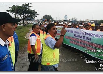 Ribuan Buruh Pelabuhan Menolak Pèmerintah Mencabut SKB 2 Dirjen & 1 Deputi