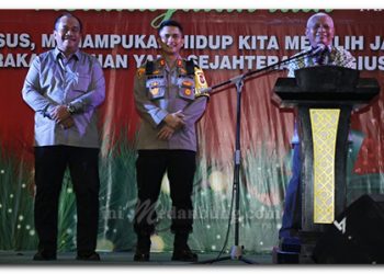Bupati Asahan Hadiri Perayaan Natal Oikumene
