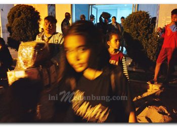 Ribuan Penumpang KM Kelud Padati Termimal Pelabuhan Belawan