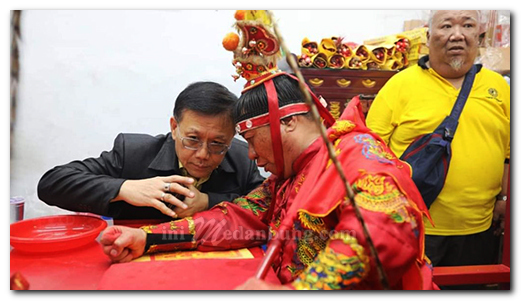 Hasyim Hadiri Kirab Budaya Agama Khonghucu