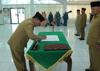 Bupati Asahan Ambil Sumpah/Janji Jabatan Pimpinan Tinggi Pratama, Administrator dan Pengawas