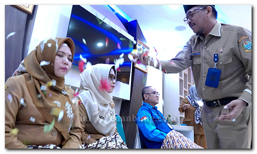Tiga Pegawai Berangkat Haji, Dinas Kominfo Sumut Gelar Tepung Tawar