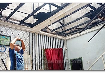Ditinggal Jual Ayam Potong, Rumah H Kadir Musnah Terbakar di Martubung