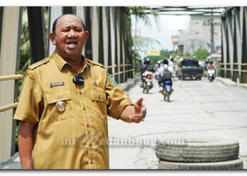 Plt Bupati Langkat Minta Dinas PUPR Sumut Segera Perbaiki Jembatan Batang Serangan