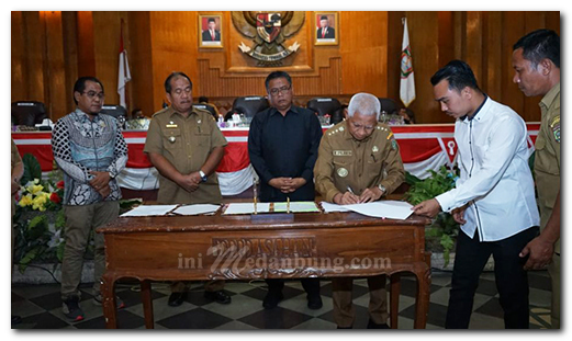 Bupati Ikuti Rapat Paripurna DPRD Kabupaten Asahan