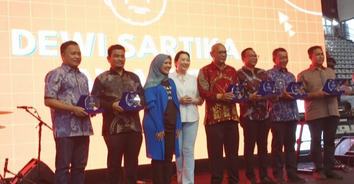 Langkat termasuk 5 Kabupaten dan 1 Provinsi Penerima Anugerah Dewi Sartika 
