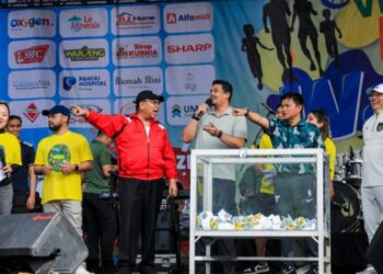 Sumbang 5 Sepeda, Bobby Tarik kupon Undian Acara Fun Walk