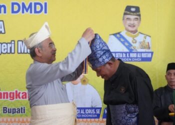 Dinilai Perjuangkan Harkat Melayu Islam, Syah Afandin Dianugerahi Temenggong Tun Hassan