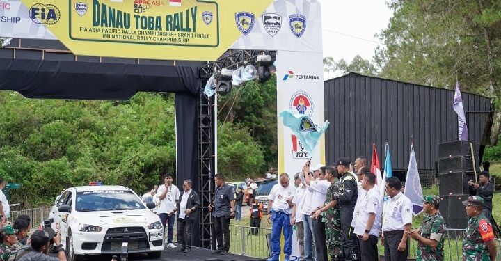 Pj Gubernur Buka Grand Final Danau Toba APRC 2023