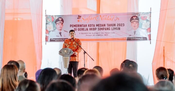 Bobby Jadikan Safari Natal Wadah Dekatkan Pemko dengan Masyarakat